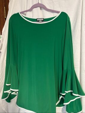 Sami & Jo Emerald Green Bell-Sleeve Blouse with White Trim